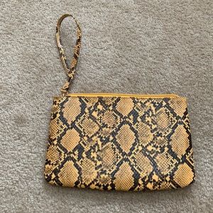 Women’s clutch